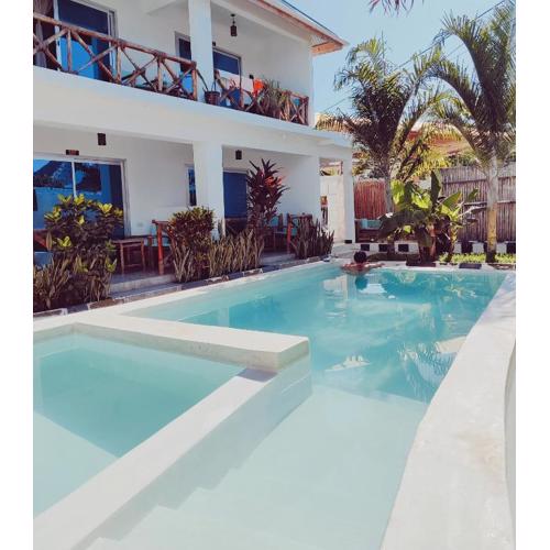 Hakuna Matata Boutique