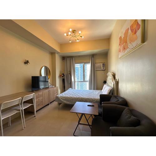 Hana Inn at Avida Riala Tower3 IT Park 3122