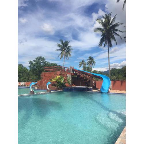 Hana-Natsu Resorts Pool & Hotel