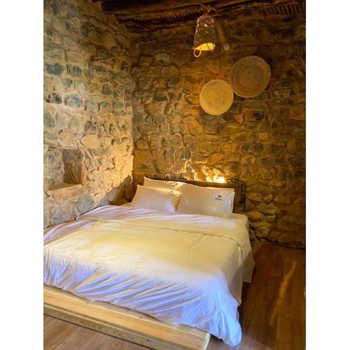 Hanging Terraces المدرجات المعلقة