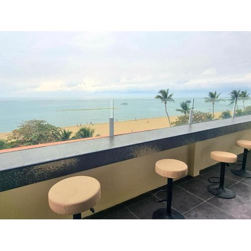 Happy Jomtien - Beachfront