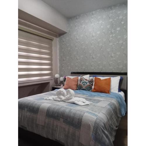 Happy stay Condotel near NAIA terminal 3