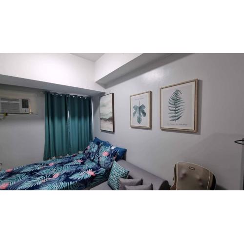 Happy Studio at Grass Residences near SM North EDSA