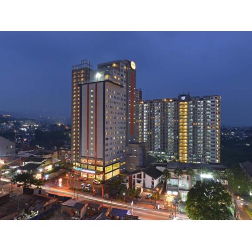 HARRIS Hotel & Conventions Ciumbuleuit Bandung