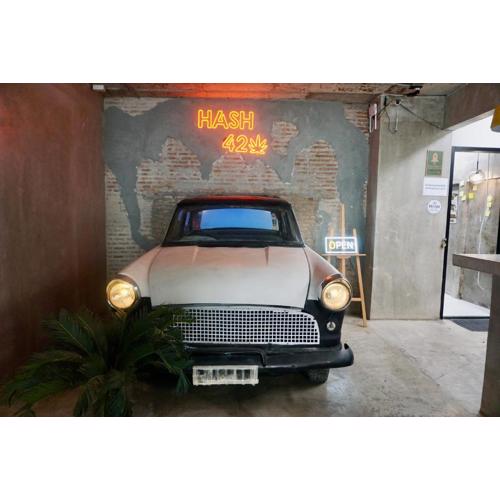 Hash Apartment with unique chill design at Silom Soi 3