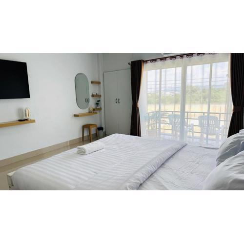 Hatyai riverfront nest 2