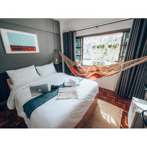 Haus Sathorn 11 Residence