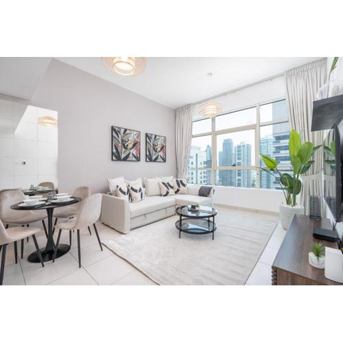 HAVN - 2 Bedroom in Dubai Marina, 10min to Metro