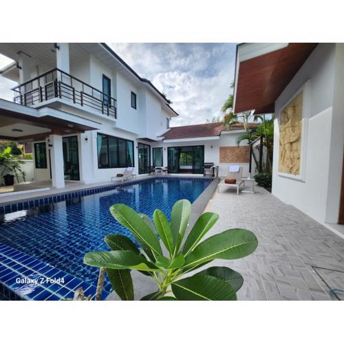 HEART of RAWAI, 4BR Private pool