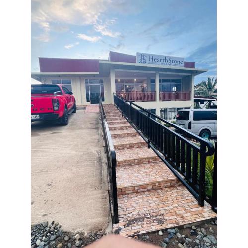 HearthStone Suite & Cafe