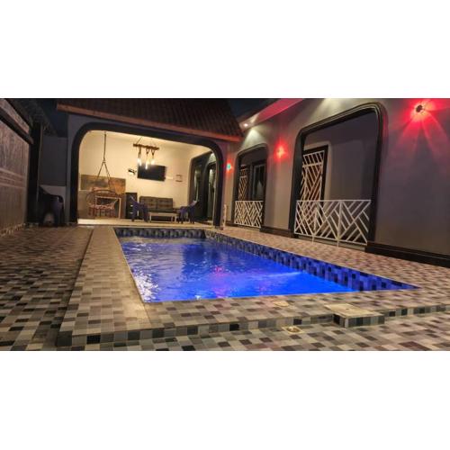 Heavenly ApHEARTment With a Swimming Pool