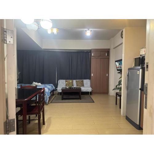 Henry's Newport Deluxe Condotel