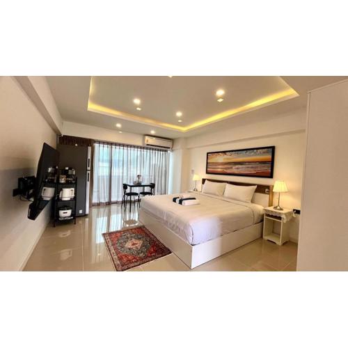 Heritage - Modern Studio shared Pool, City Centre