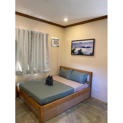 Hermit Bungalow #2 in Catangnan Gen Luna w STARLINK WIFI