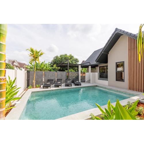 Hey Lanna - Chic 3-Bedroom Oasis with Pool!