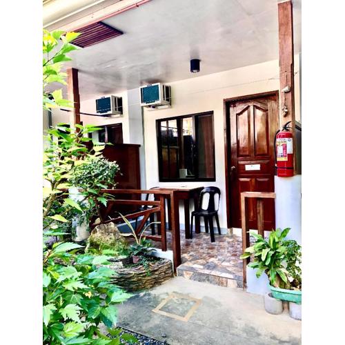 Hidden Garden Pensione