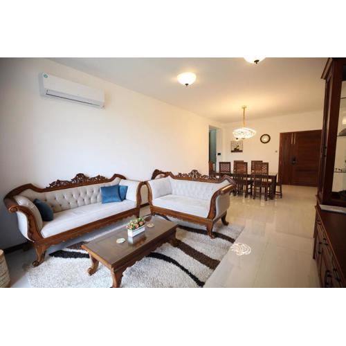 Hidden relaxation at Kings residence