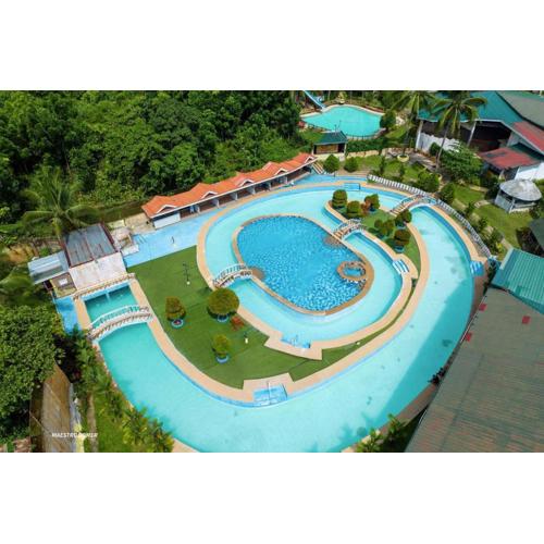 Hidden Valley Mountain and Wavepool Resort