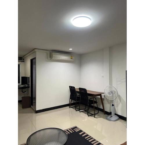 Hideaway 109 North Gate