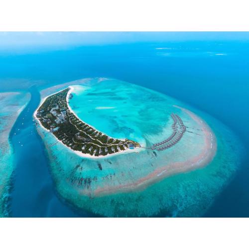 Hideaway Beach Resort & Spa - FREE SHARED CHARTER FLIGHT for two on stays of 7 or more nights from September 2025 until 23rd December 2026