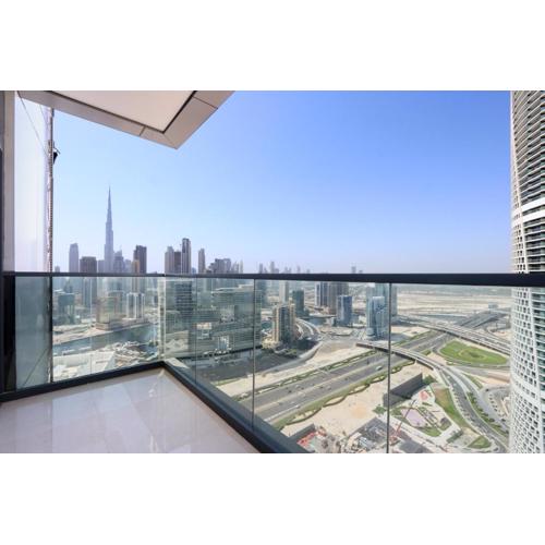 High-Floor 1BR with Burj Khalifa View Prime Location