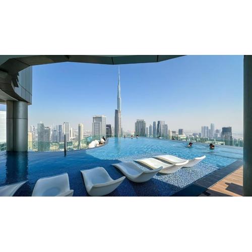High Floor 2 Bedroom Gem - Burj Khalifa Views