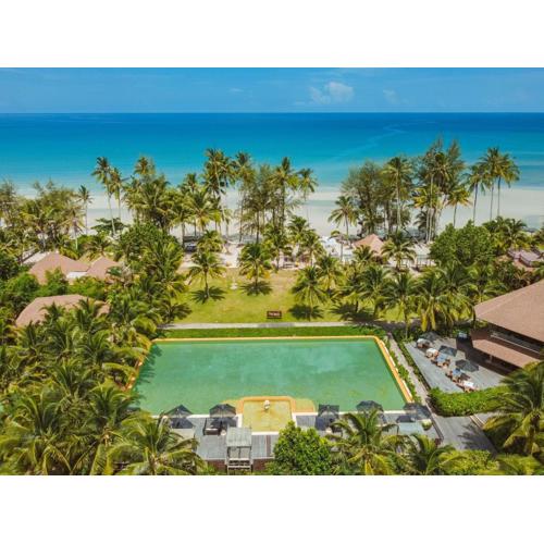 High Season Pool Villa & Spa