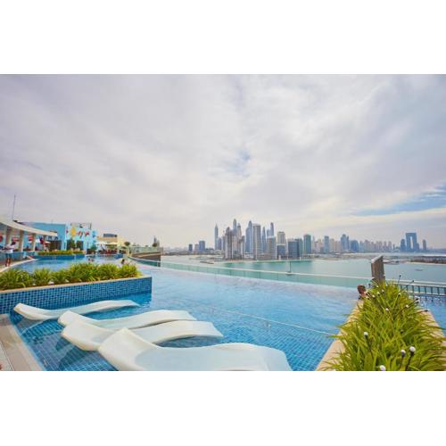 Hight-floor Studio Atlantis view