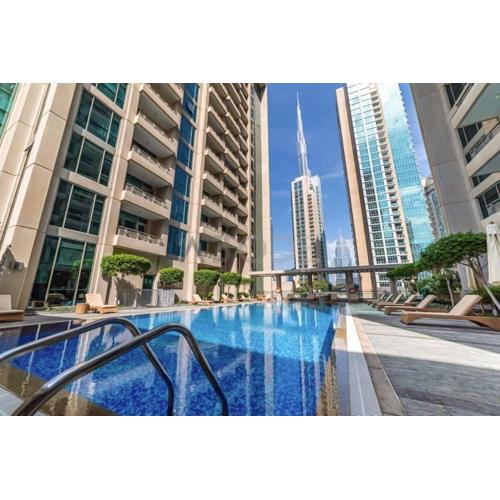HiGuests - Amazing Apartment overlooking Burj Khalifa!