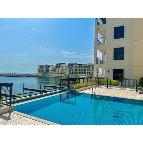 HiGuests - Luxurious Boho Beach 2BR Apartment in La Mer