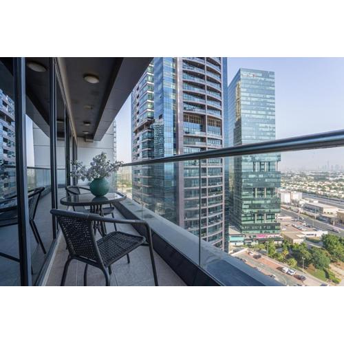 HiGuests - Spacious Apartment Close to Dubai Marina Walk