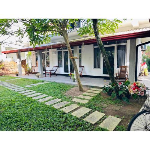 Hikka luna hikkaduwa