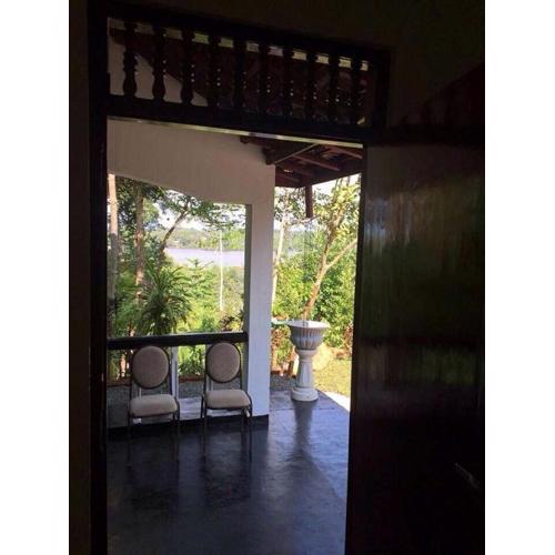 Hill Top Hostel Hikka