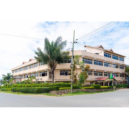 Hillcourt Resort and Spa