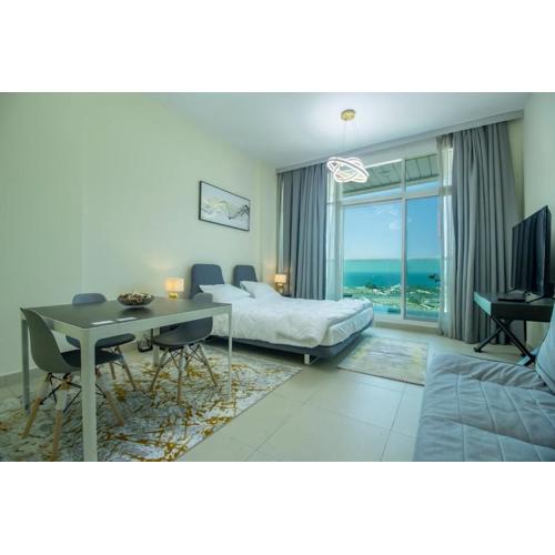 Hilliana Tower - Cozy Studio with Sea View