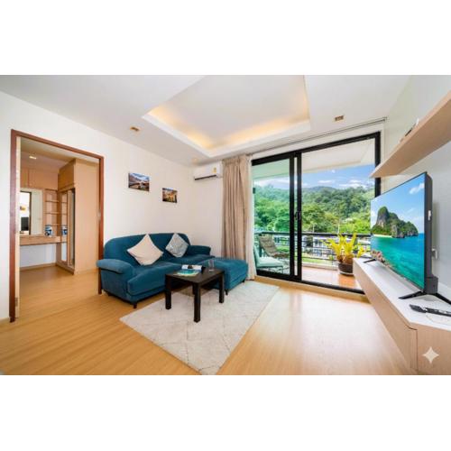 Hillside 2BR Apartment with Pool & Gym 5 Min to Kamala Beach 48RK