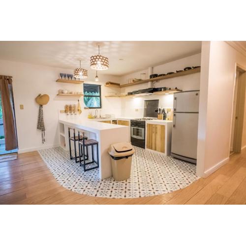 HILLSIDE Nest Townhouse in Subic Bay with Self-Serve Breakfast- Full AC, Monkeys, Pet Friendly with a Fee