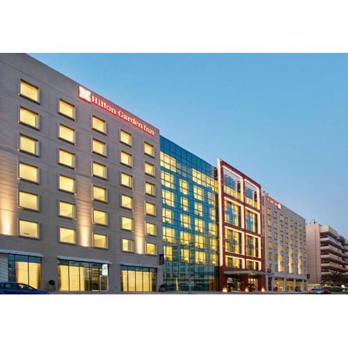 Hilton Garden Inn Dubai, Mall Avenue