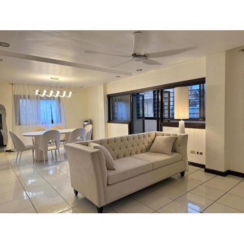 Himbing sa Pino Spacious 4 Bedroom, Free Parking