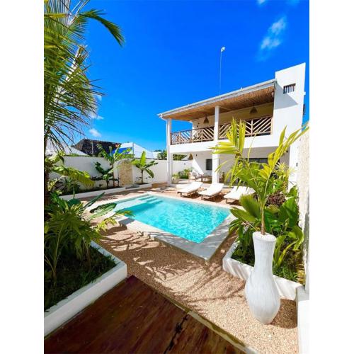 Hinolu Villa - private pool - Jambiani