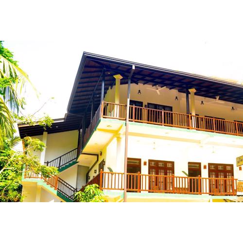 Hiru Resort Inn