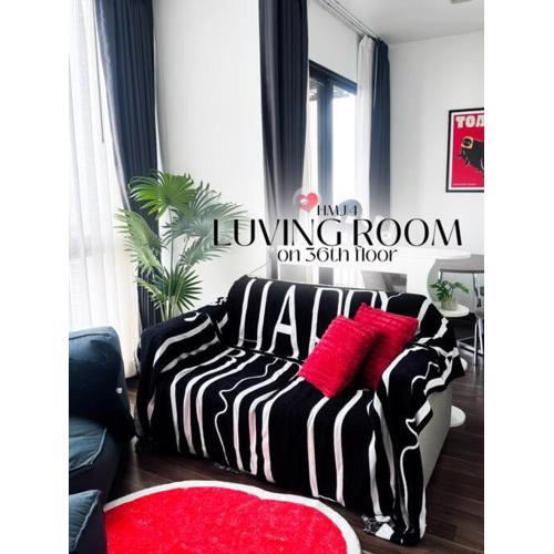 HMJ4 2BR stylish apartment on 36th floor KKC City center