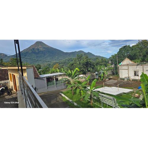 Holi Homestay Trawas