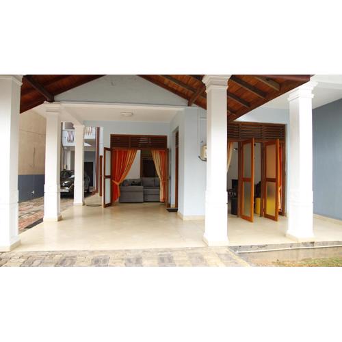 Holiday Full Time Moratuwa