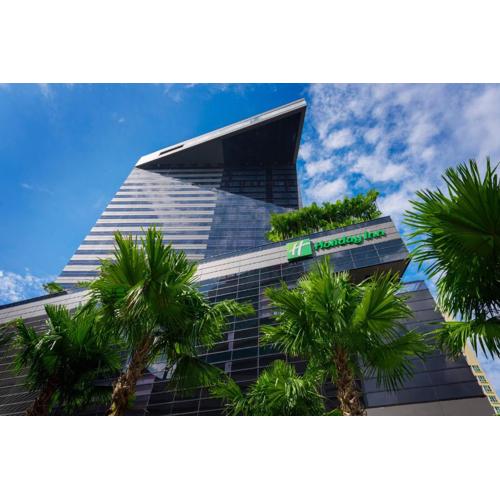 Holiday Inn Bangkok Sukhumvit by IHG