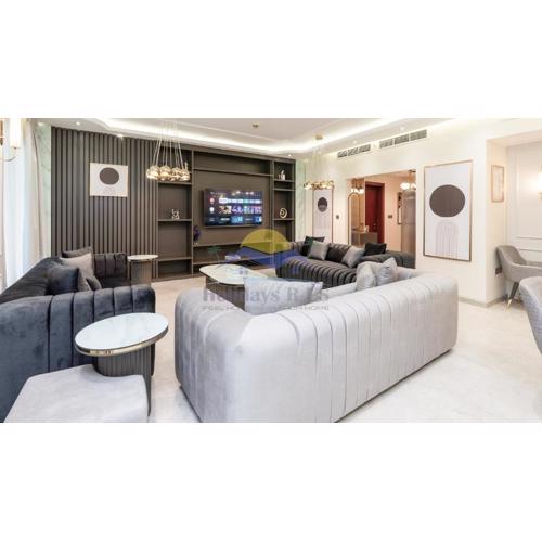 Holidays R Us villa 4 bedroom boulevard view