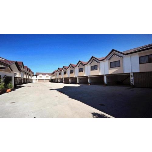 Hollywood Drive-In Hotel