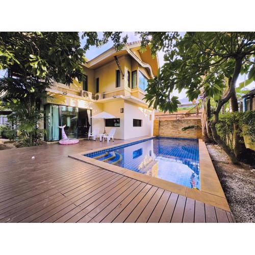 Hollywood Pool Villa City Center