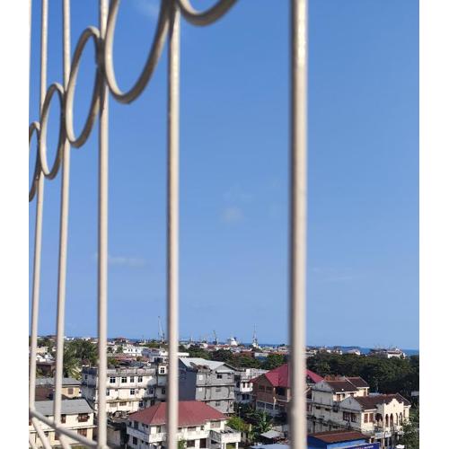 Home 5-min to stone town