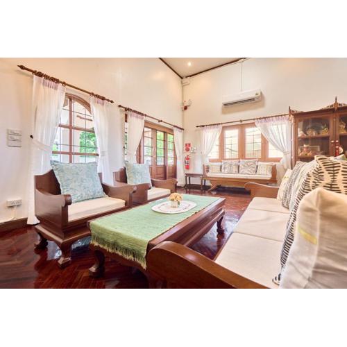 Home at Nimman Beautiful Thai-feel House 3BRs Prime